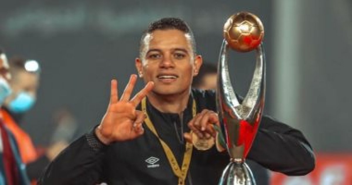 الأهلي يصطحب 3 لاعبين جدد بدلاً من المصابين بكورونا فى رحلة النيجر