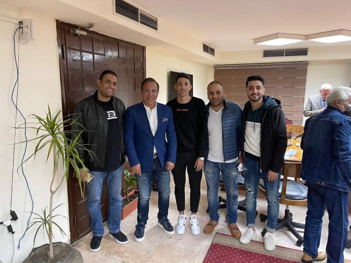 رسميا.. أحمد فتوح يجدد تعاقده مع الزمالك