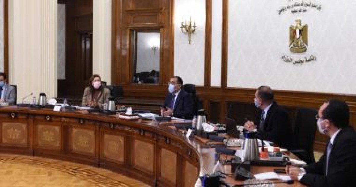 رئيس الوزراء يستعرض مقترح الخطة الاستثمارية للعام المالى المقبل 2021/2022 