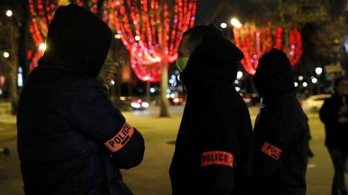 فرنسا.. تعزيز الإجراءات الأمنية في باريس استعدادا لليلة رأس السنة