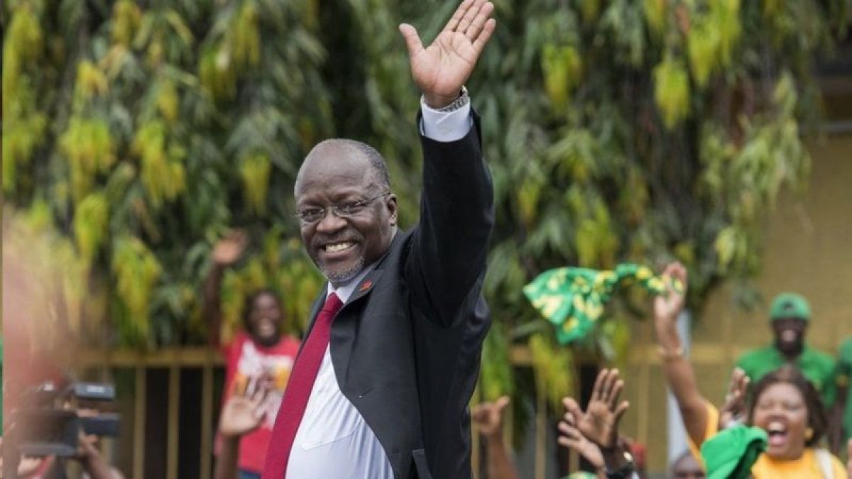 رئيس مجلس إدارة أنباء الدول العربية/ يقدم واجب العزاء في وفاة الرئيس التنزانيCondolences on the death of the Tanzanian President