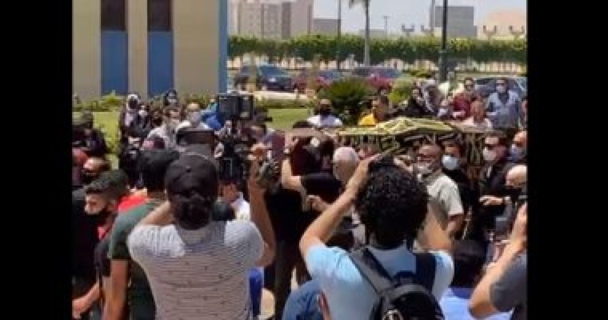 تشييع جثمان الفنان سمير غانم