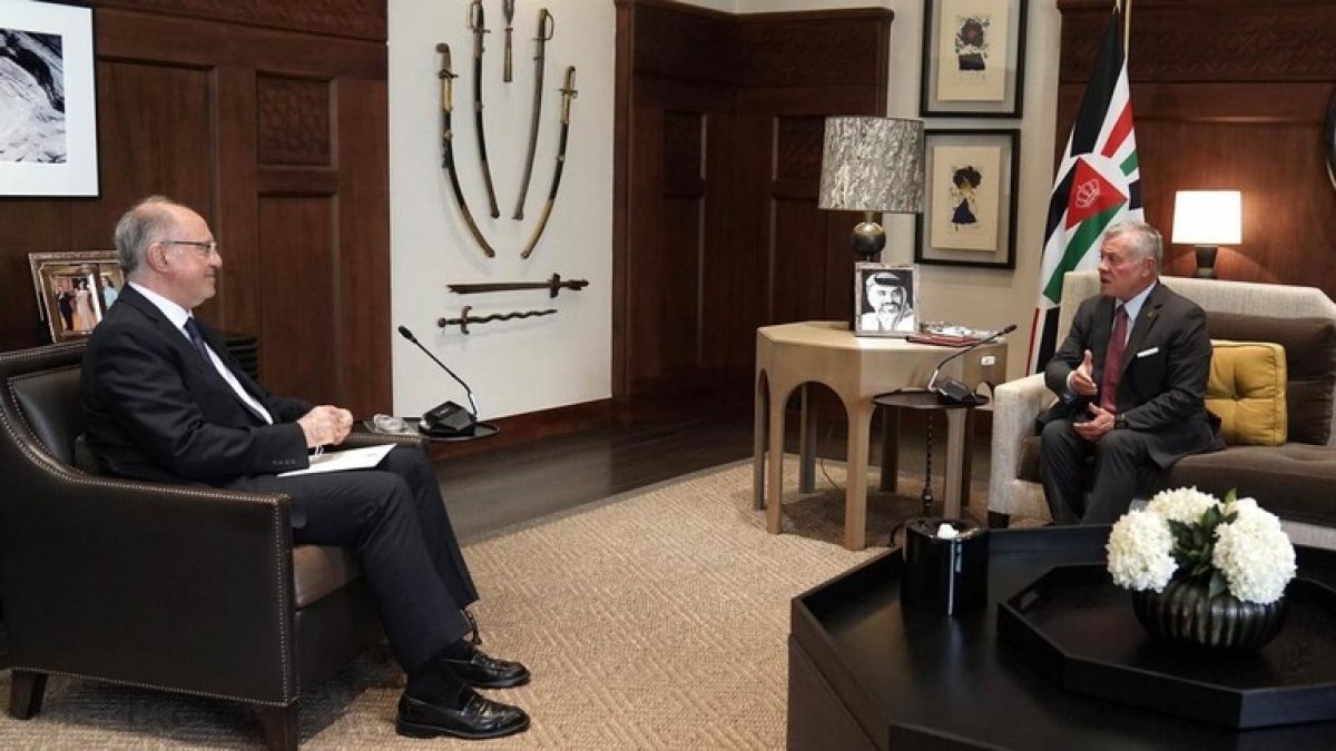 ملك الأردن يتسلم رسالة خطية من رئيس الحكومة العراقية