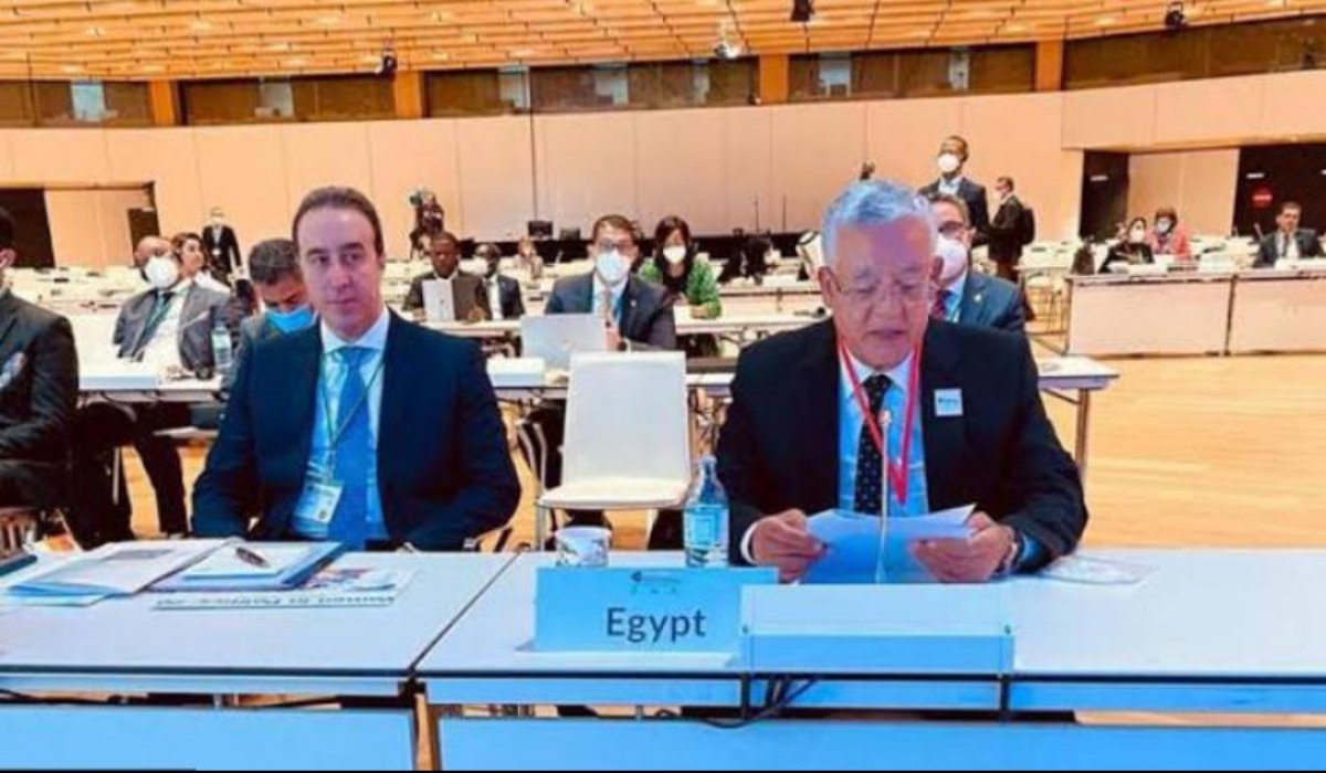 المساواه بين الرجل والمرأة حديث المؤتمرات  