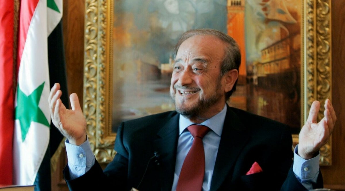 الحكم على عم بشار الأسد بالسجن 4 سنوات.