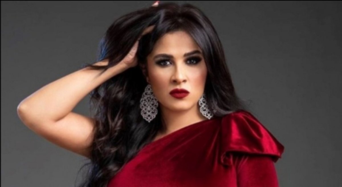 تعافي الفنانة ياسمين عبد العزيز من أزمتها الصحية