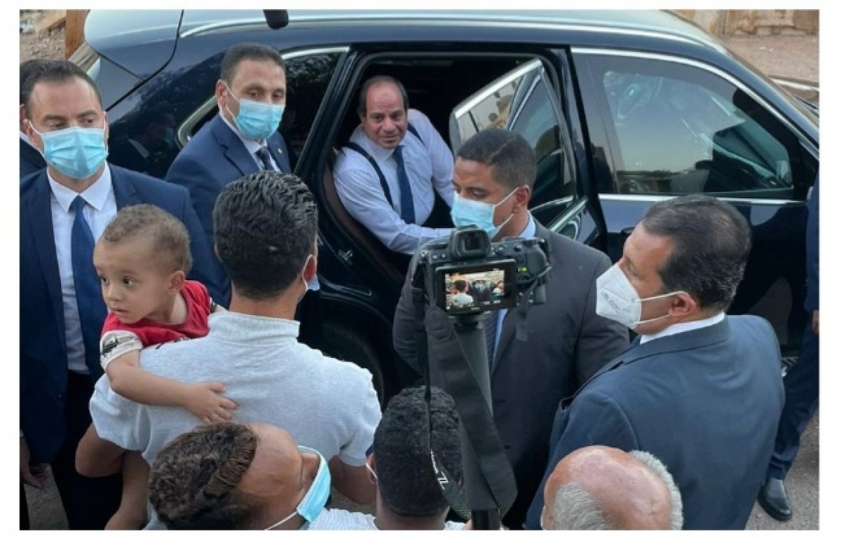 السيسى يقوم بجوله تفقديه بمنطقة الرويسات بشرم الشيخ