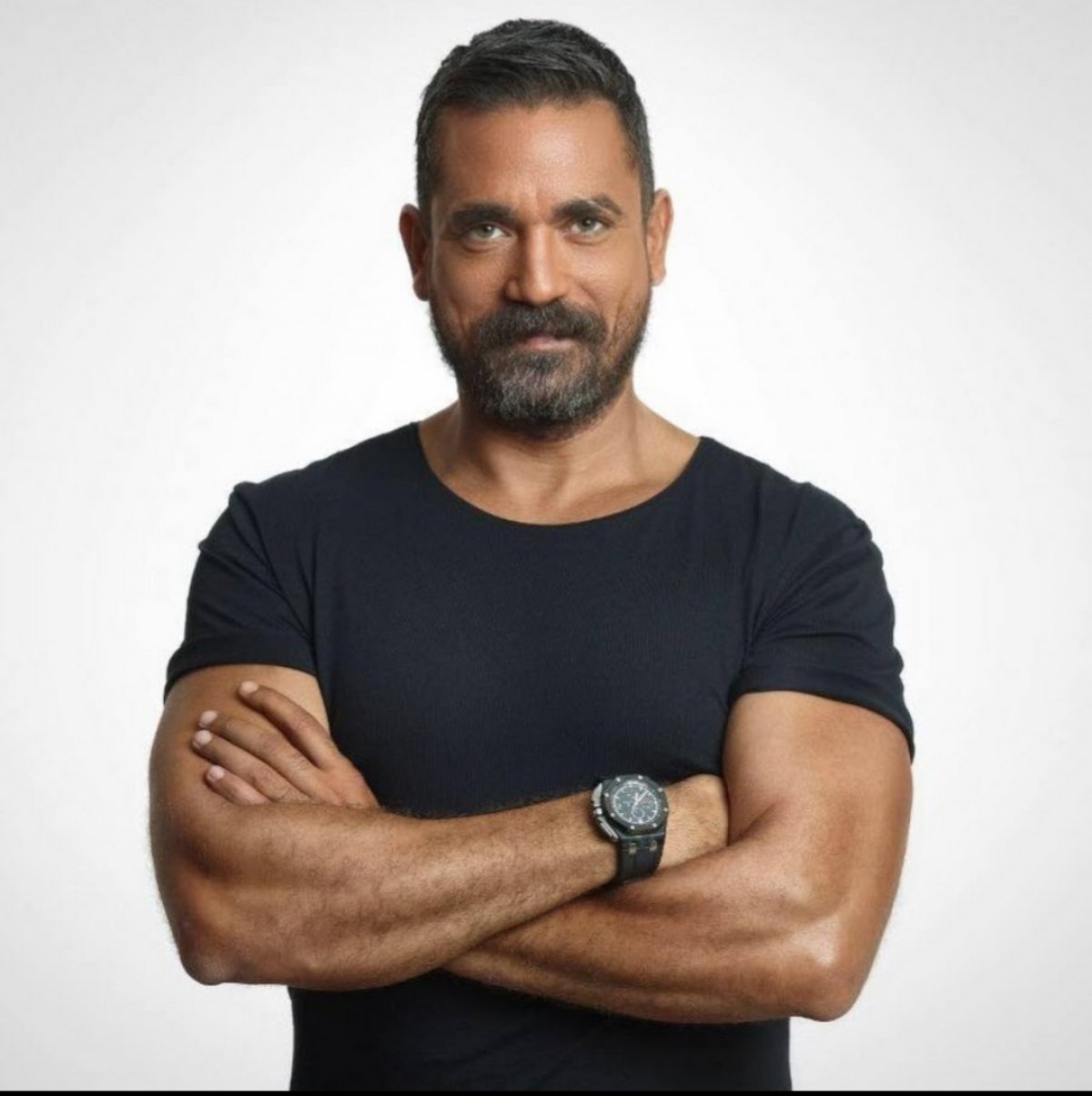 أمير كرارة في هجمة مرتدة في السباق الرمضاني للموسم الجديد