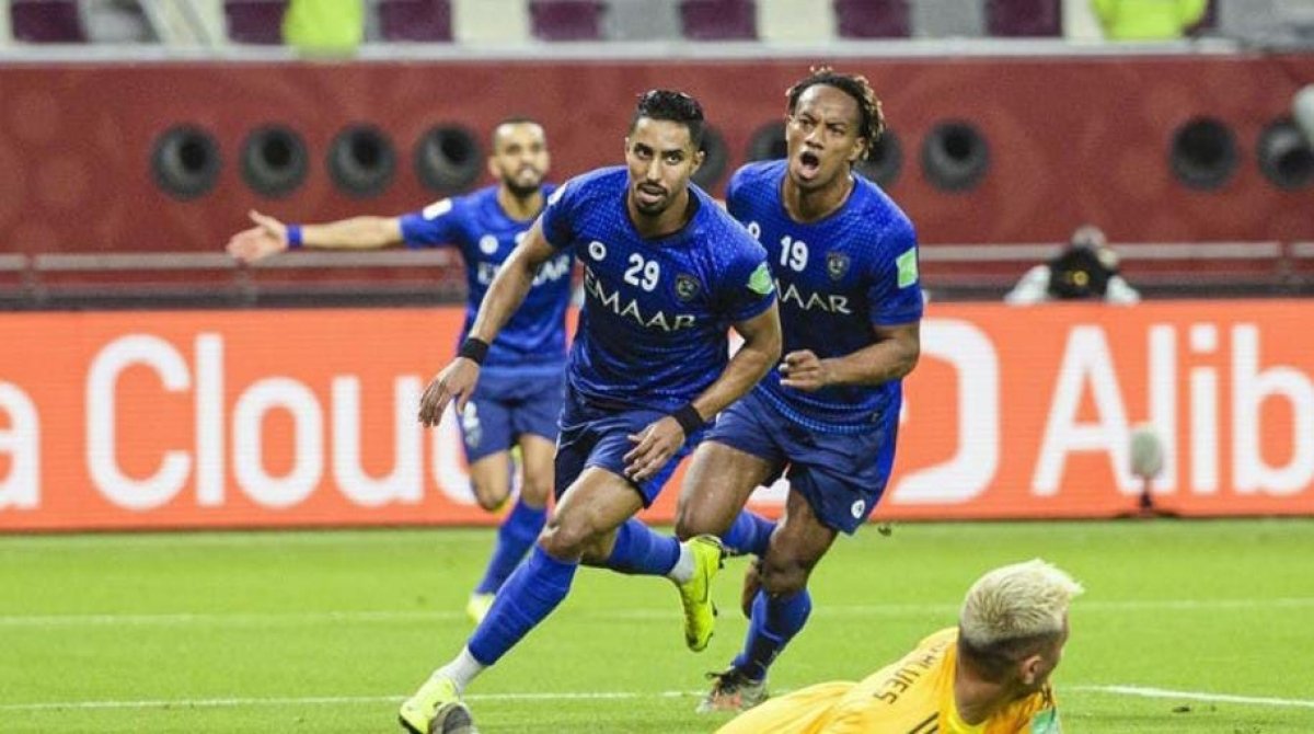 الهلال السعودي يعلن عن غياب الثنائي "سالم الدوسري وأندريه كاريو"