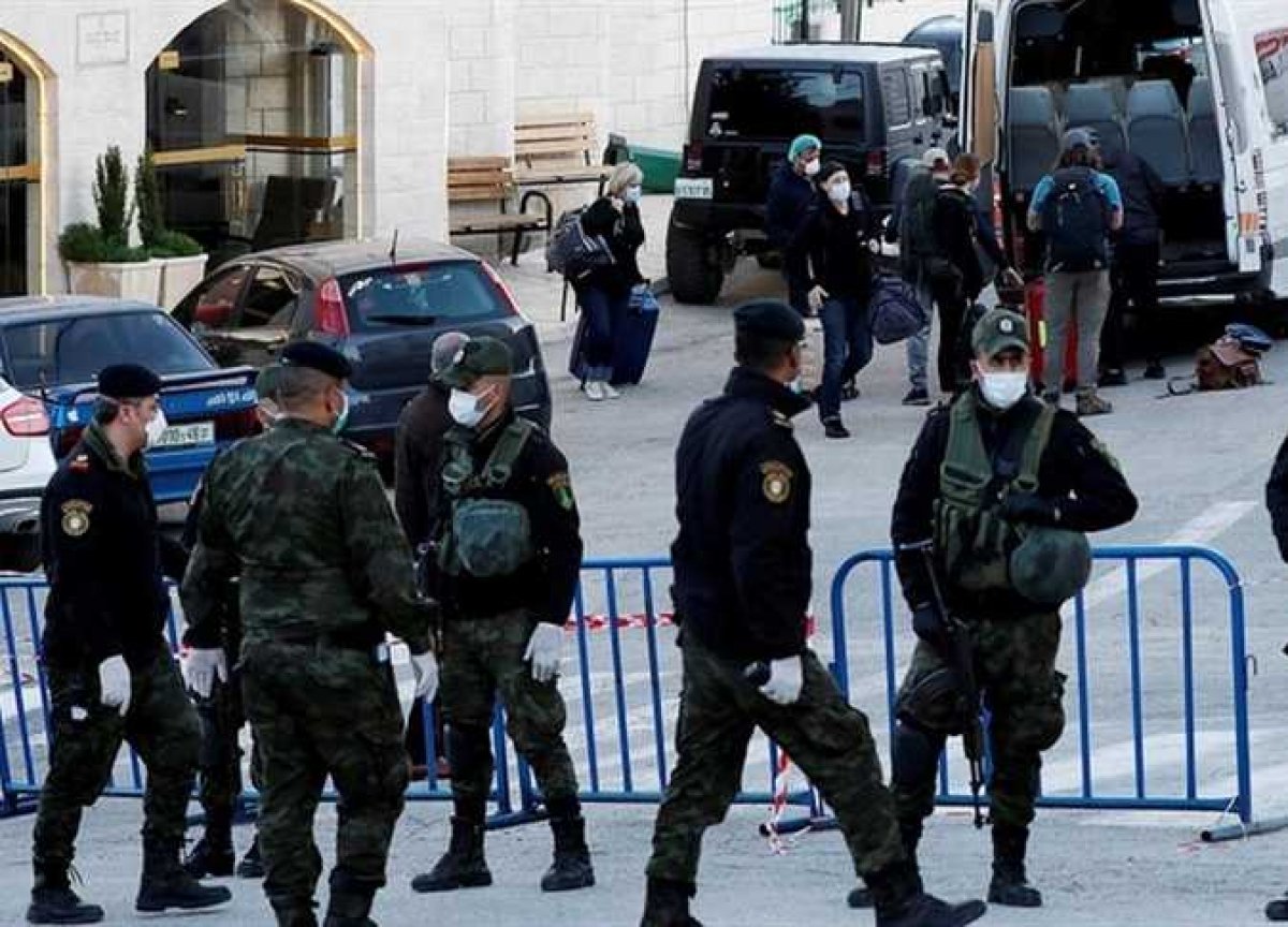 مقتل شرطي إسرائيلي وإصابة الأخر.. والشرطة الإسرائيلية تبحث عن أنفاق مشابهة لنفق سجن جلبوع 