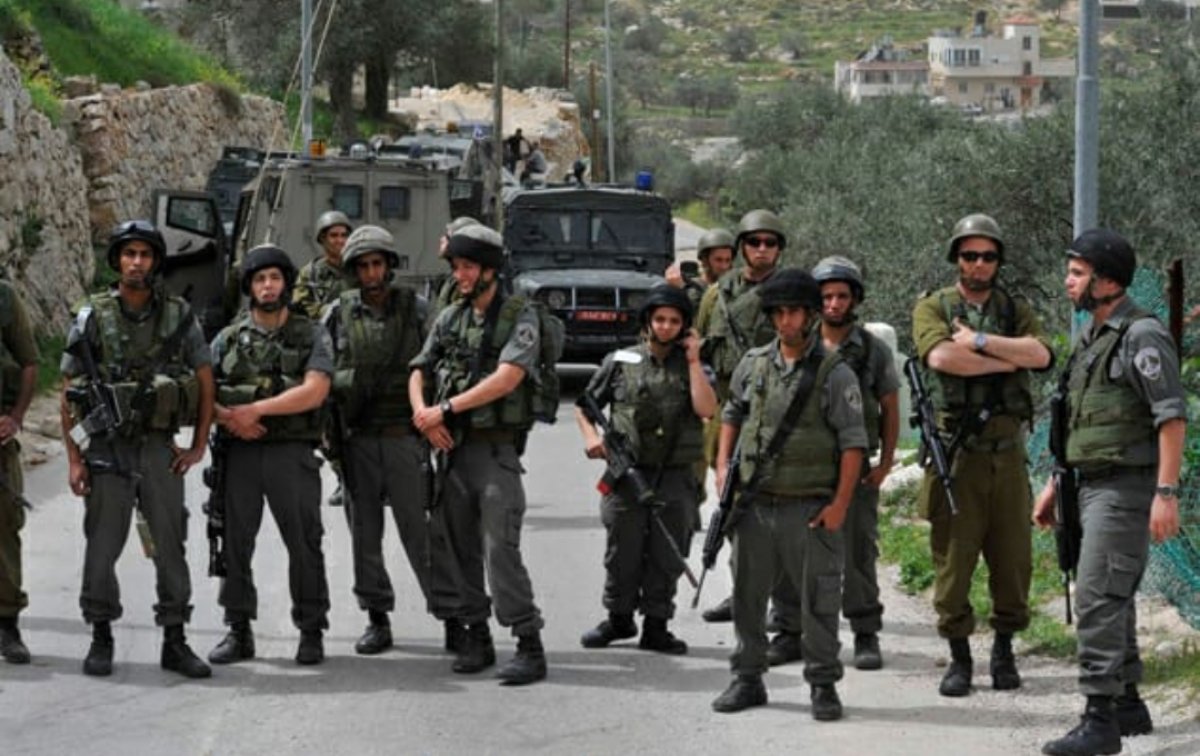 سلطات الإحتلال الإسرائيلى تستولى على أراضي فلسطينية بالضفة الغربية 