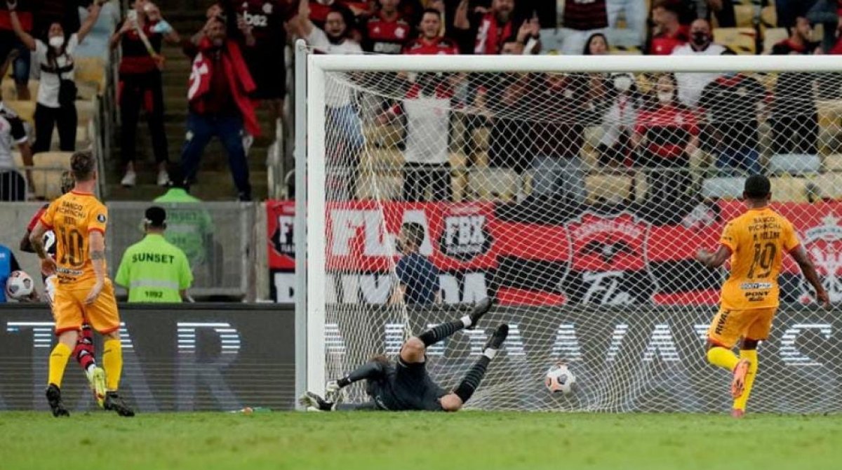 فلامنغو يحارب لبلوغ ليبرتادوريس