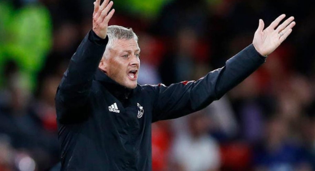 إحباط يهز مانشستر يونايتد بعد خروجه من الدور الثالث