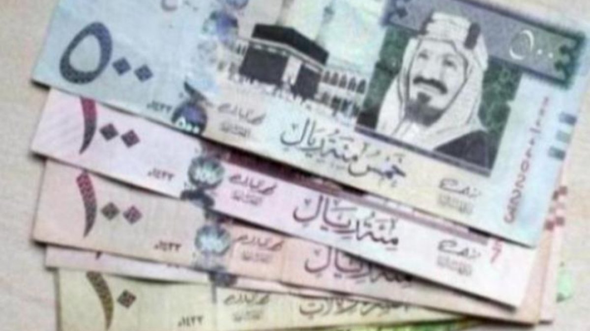 الريال السعودي يواصل ثباته في البنوك المصرية 