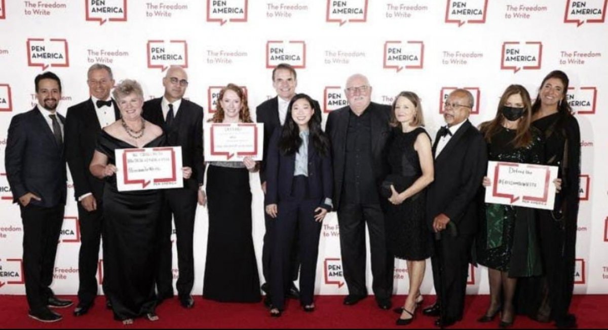 حرية التعبير جريمه يعاقب عليها فنانين عالميين يطالبون بالإفراج عن كتب حريه التعبير