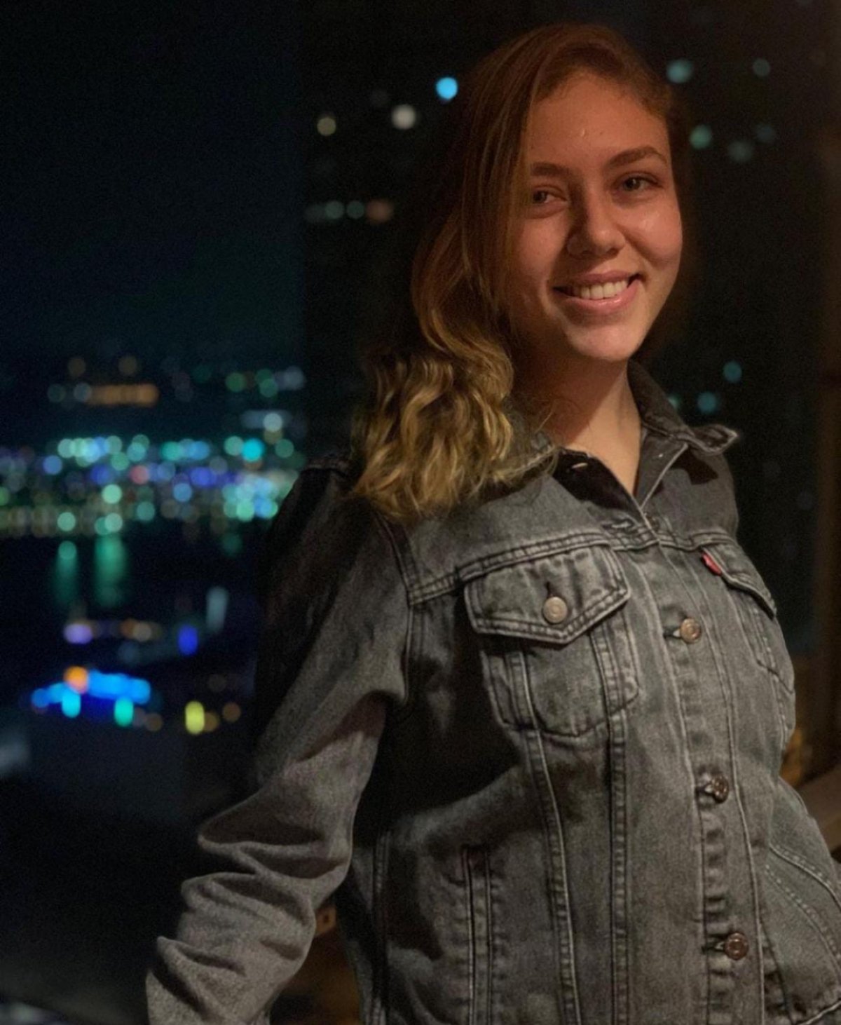  رحمه حسن بمستحقاتها المالية من المنتج هاني أسامة