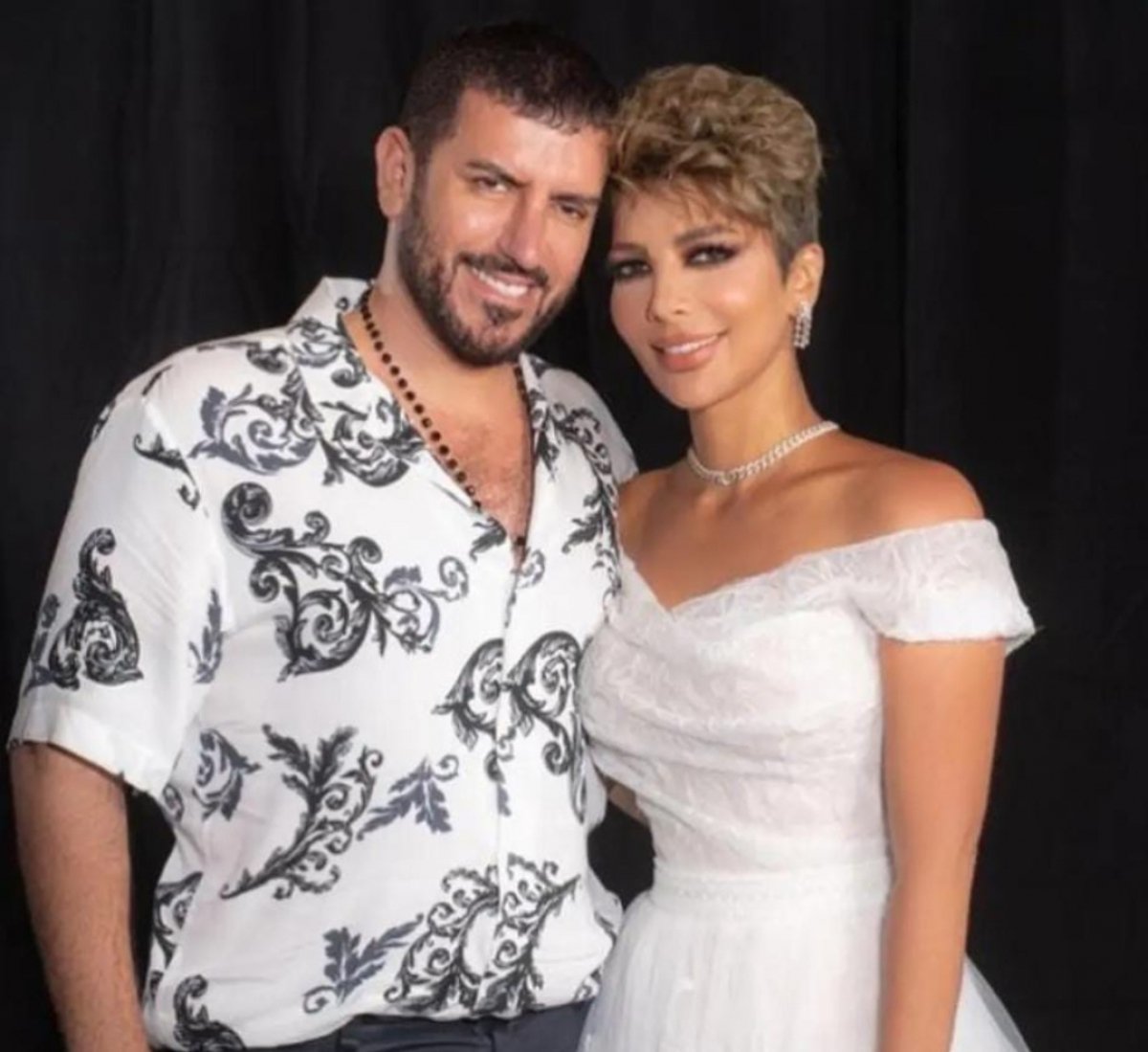 زوج أصاله يتغزل بها عبر انستجرام