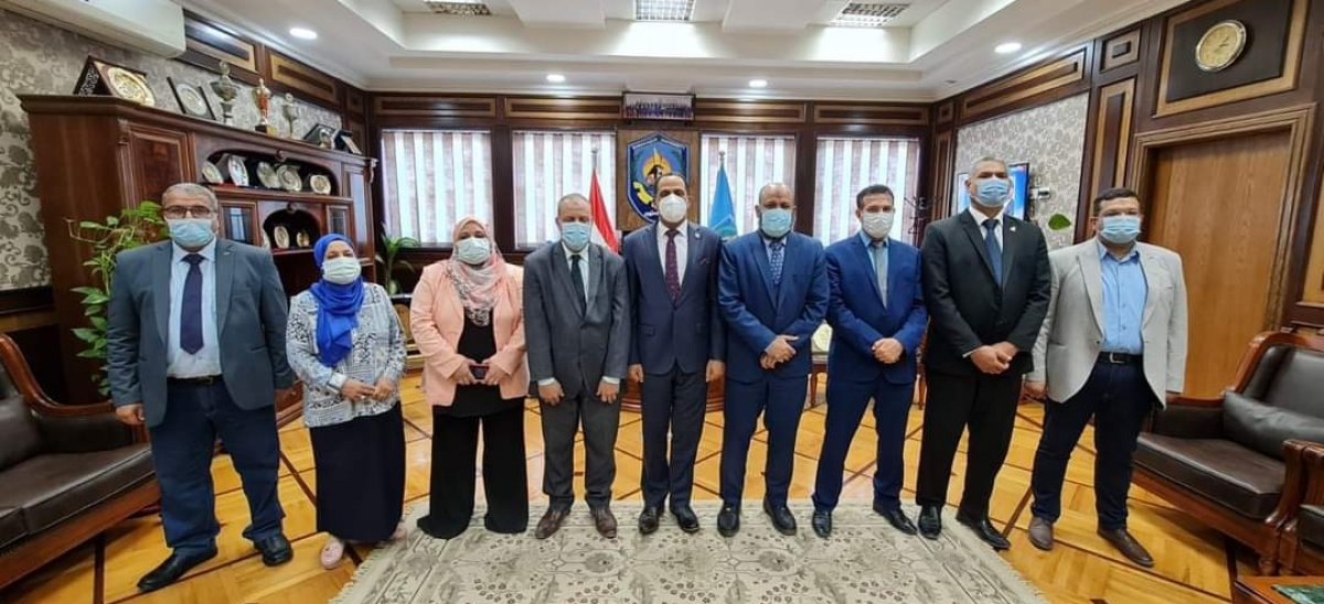 وفد وزراة التخطيط والتنمية الإقتصادية يتفقد مشروعات جامعتي دمنهور، المصرية اليابانية، ومدينة الأبحاث العلمية