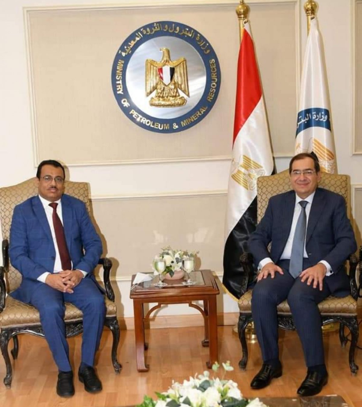 كواليس لقاء «طارق الملا»  ونظيره اليمني « عبد السلام باعبود»، وأزمة النفط! والطاقة.