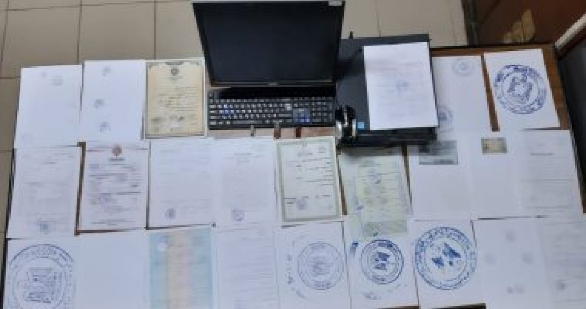 النيابة العامة: إلقاء القبض على المتهم بإنشاء أكاديمية وهمية وبيع شهادات علمية مزورة