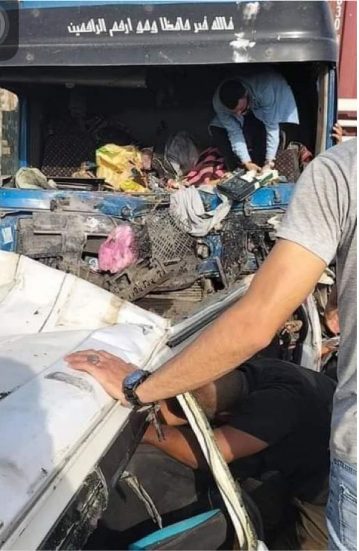 ١٩ حالة وفاه بحادثة تصادم السيارات علي الدائري