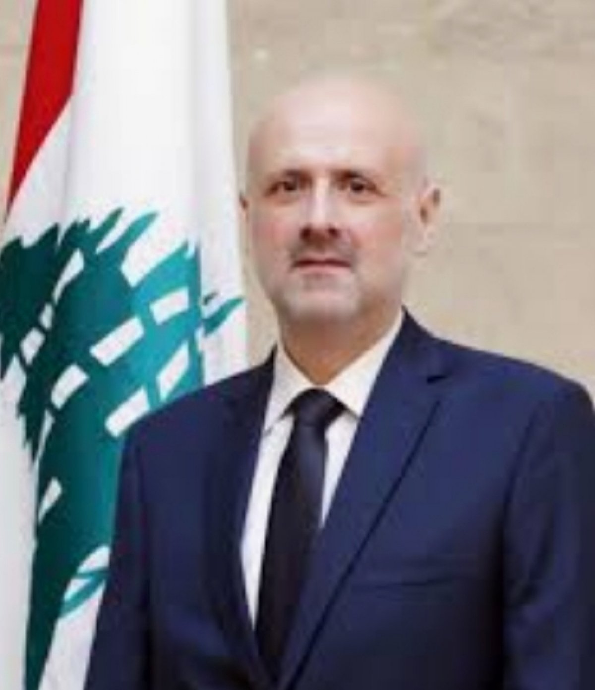 الحرص على مصالح اللبنانيين الذين يعتمدون على علاقاتهم التجارية بالخارج 