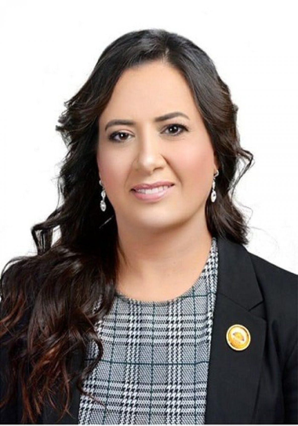 راجية الفقى " رسالة المدرس أعمق من ذلك في ظل تطوير المناهج "