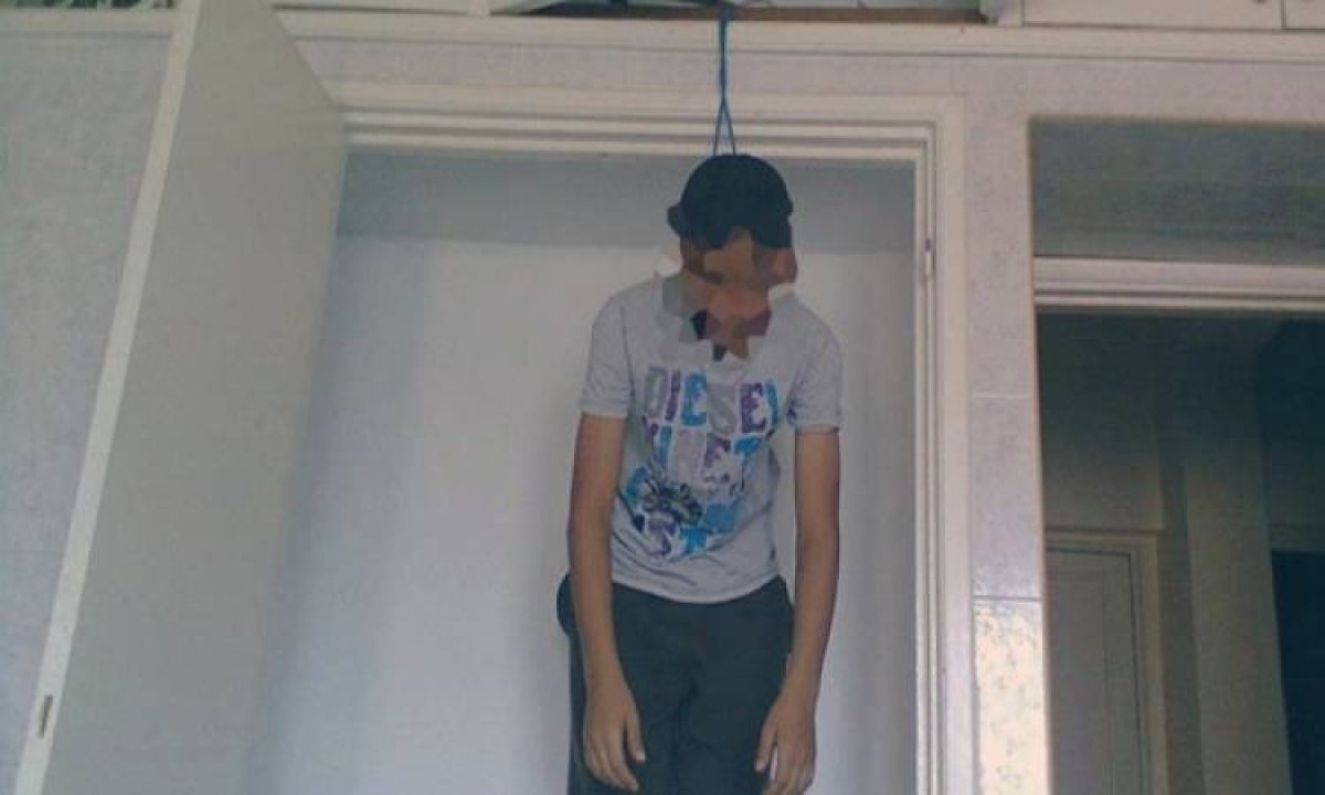 إنتحار طالبين أحدهما بكلية الهندسة والآخر بكلية الطب في فندق بالإسكندرية