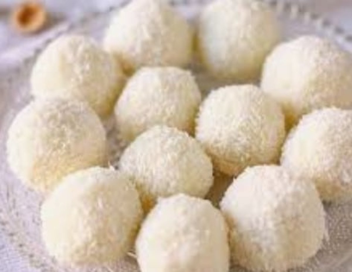 طريقة عمل حلويات جوز الهند 