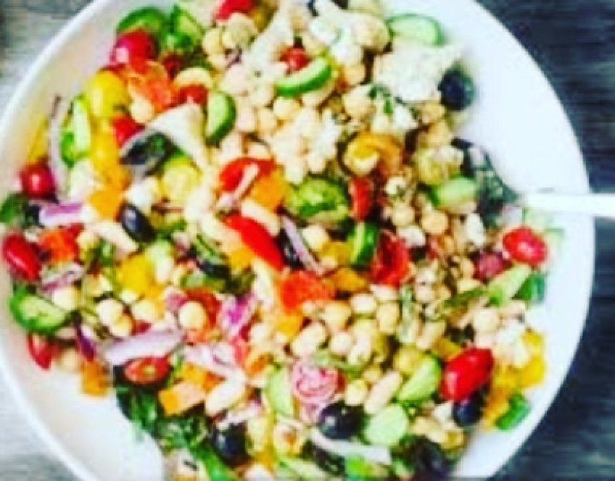 طريقة عمل سلطة البقوليات بالزبادي