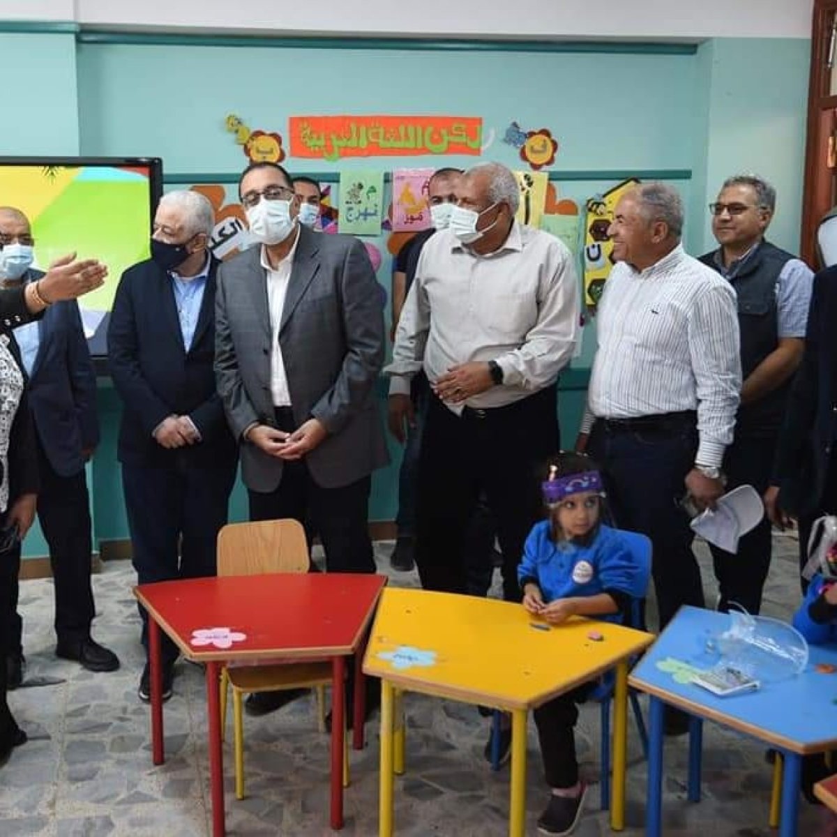 رئيس الوزراء يتفقد المدرسة المصرية اليابانية بالخارجة