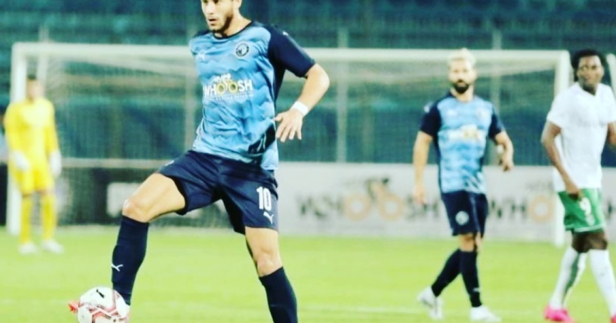 التعادل في الوقت القاتل برغم النقص العددي 