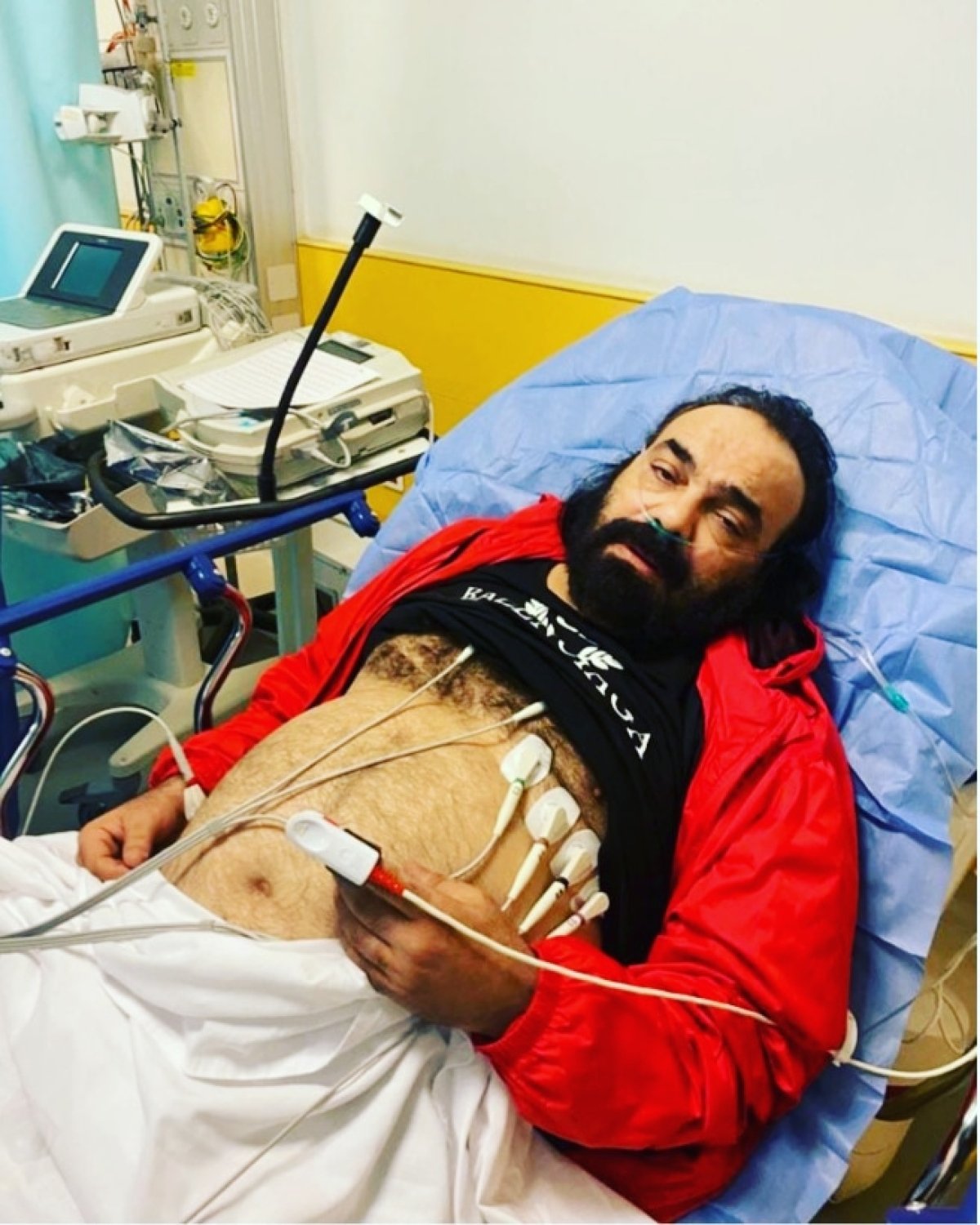 بعد تعرضه لأزمة صحية، تعرف على آخر تطورات الحالية الصحية لأبو الليف