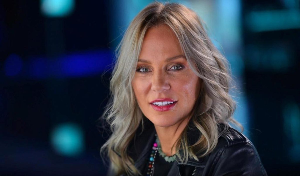 سفارة صربيا تكرم شيرين رضا لحرصها على حماية الحيوانات.. اعرف التفاصيل