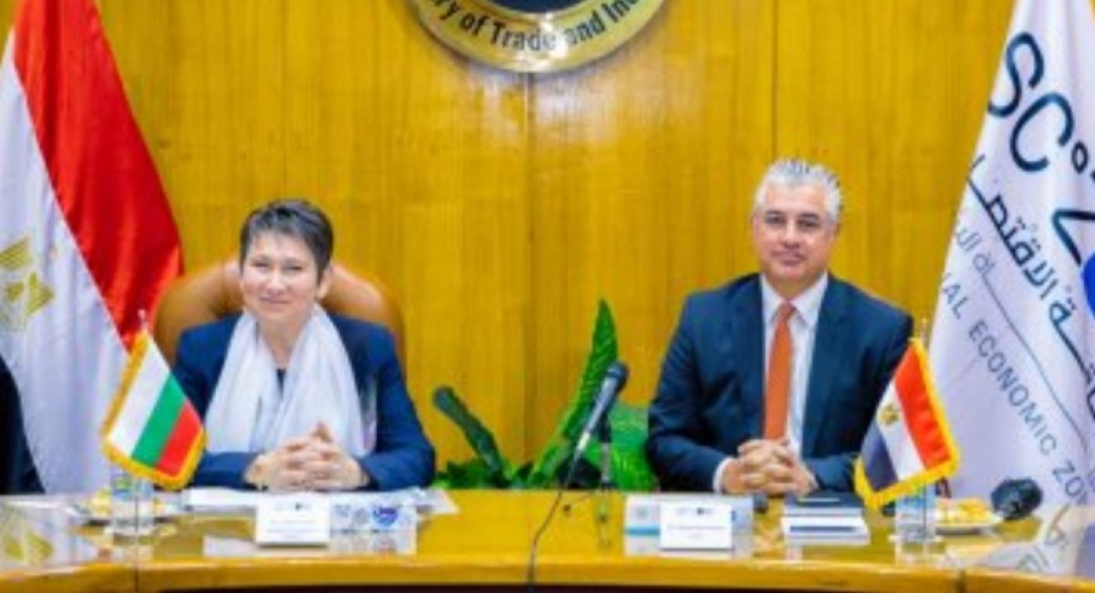 المنطقة الاقتصادية لقناة السويس أحد أهم المشروعات القومية التي تهتم بها مصر 