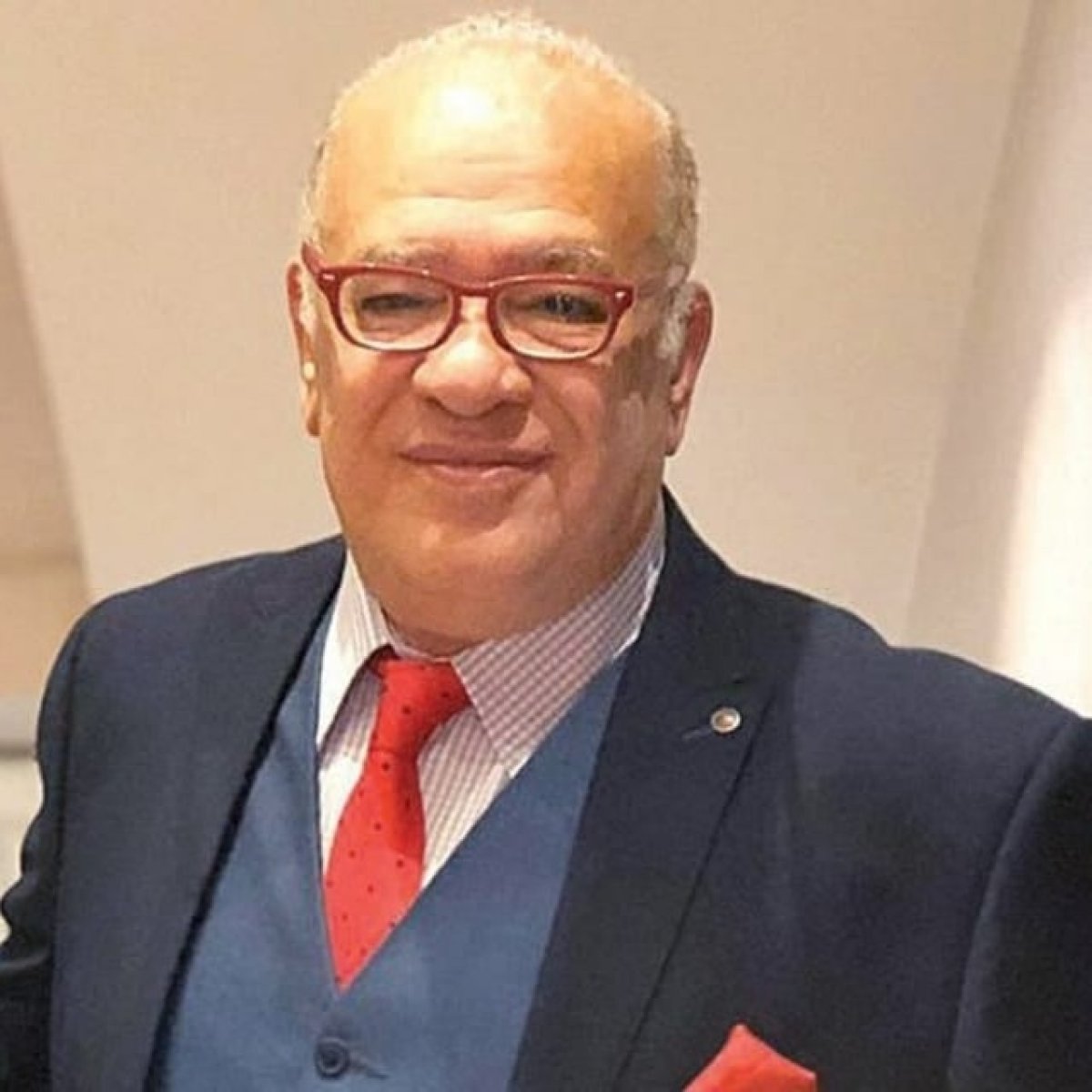 صلاح عبدالله يعلن نتيجة مسحة كورونا الخاصة به.. اعرف التفاصيل