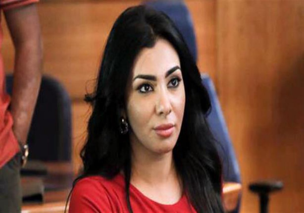 رحلت الأجهزة الأمنية الفنانة ميريهان حسين إلى سجن القناطر الخيرية لقضاء فترة الحبس