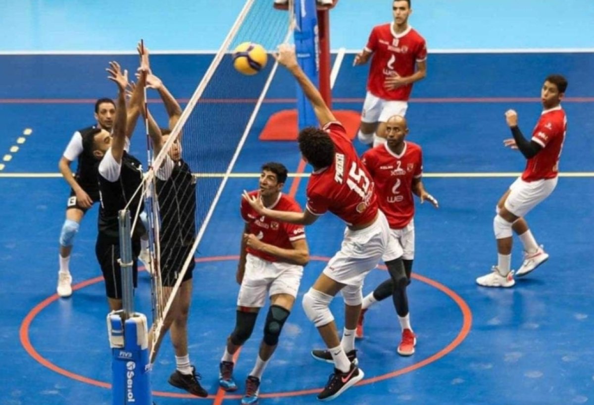 رجال الكرة الطائرة المارد الأحمر يحققوا الفوز على الإعلاميين 