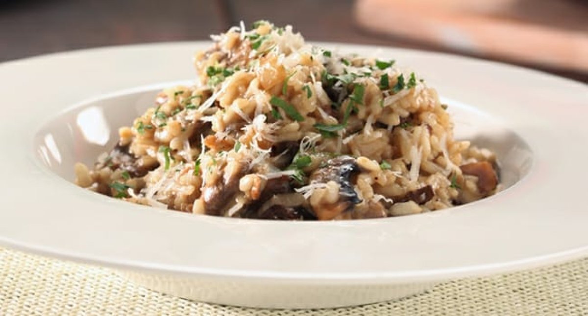 على الطريقة الإيطالية، لك طريقة تحضير الريزوتو بالفطر والدجاج