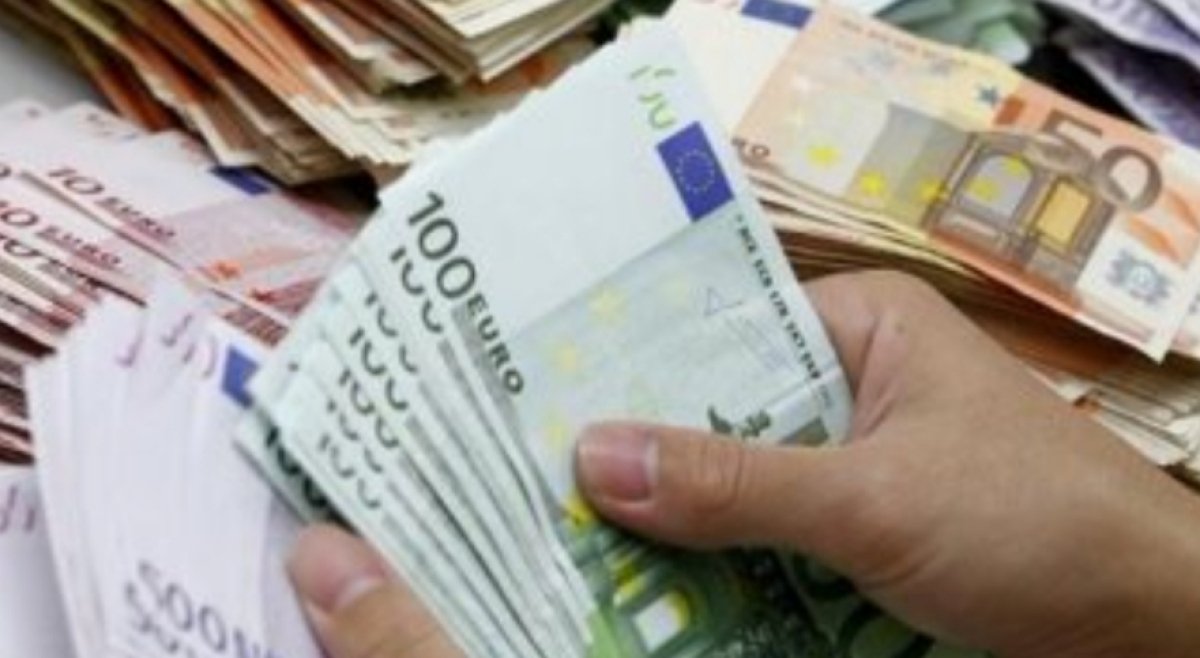 تباين سعر اليورو في البنوك المصرية اليوم 