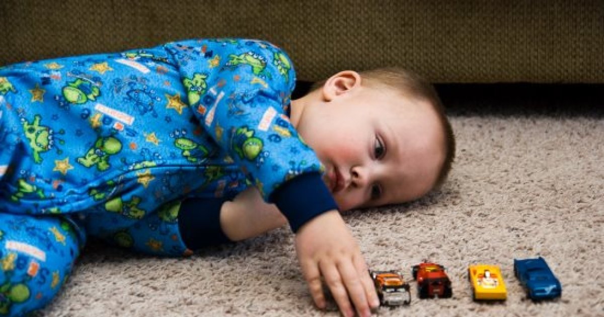 تعرف على أعراض التوحد عند الرضع