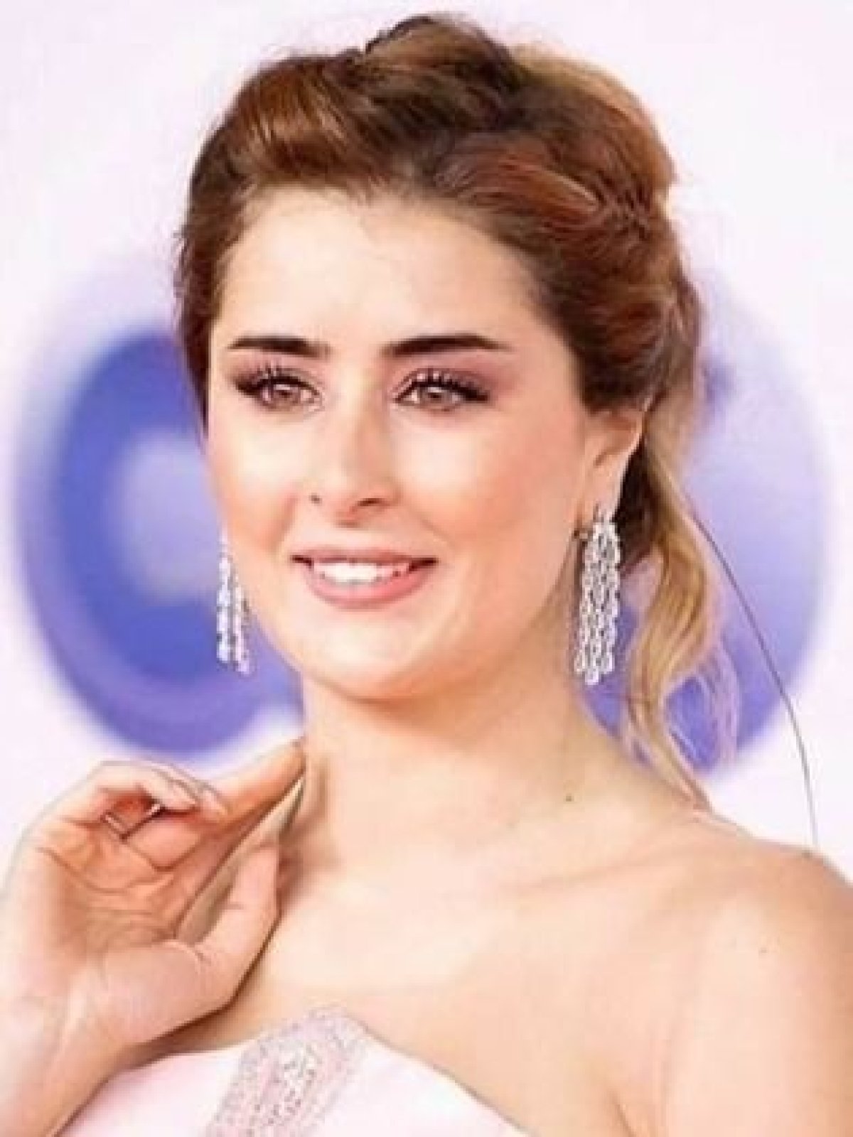 عائشة بن أحمد حبيبة هاني سلامة في "ملف سري"