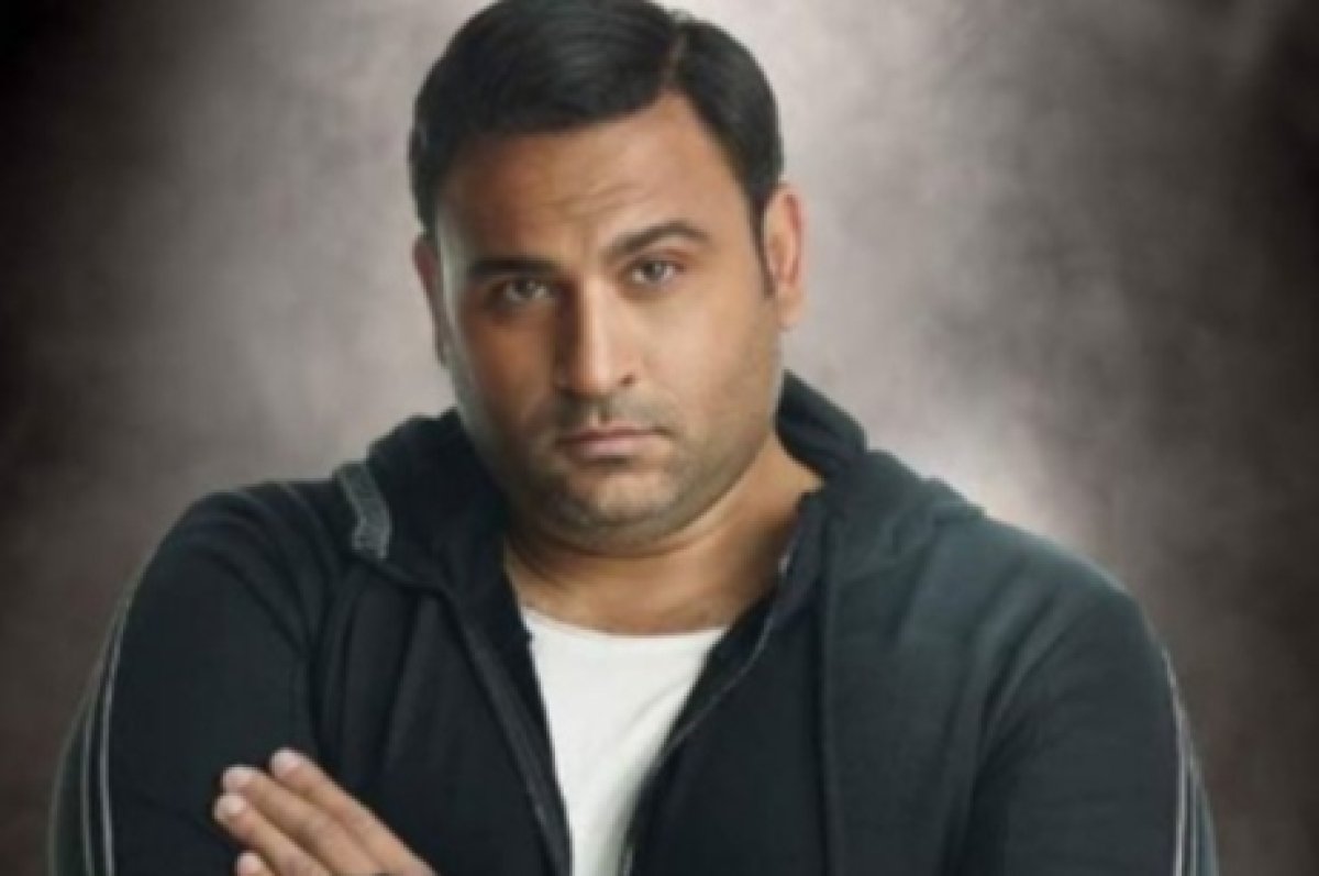 أكرم حسني في رمضان القادم بـ " مكتوب عليا"