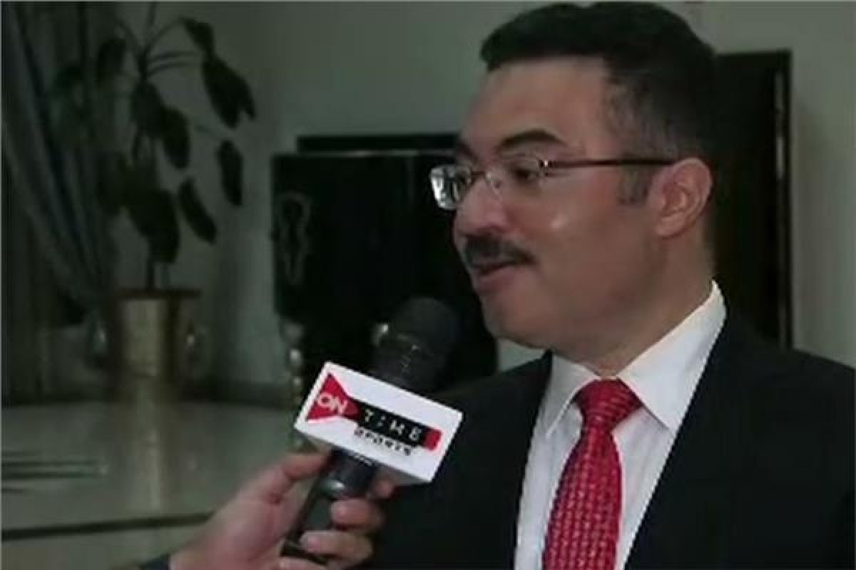 سفير مصر في أنجولا يوجه الدعوة لبعثة الفارس الأبيض على العشاء