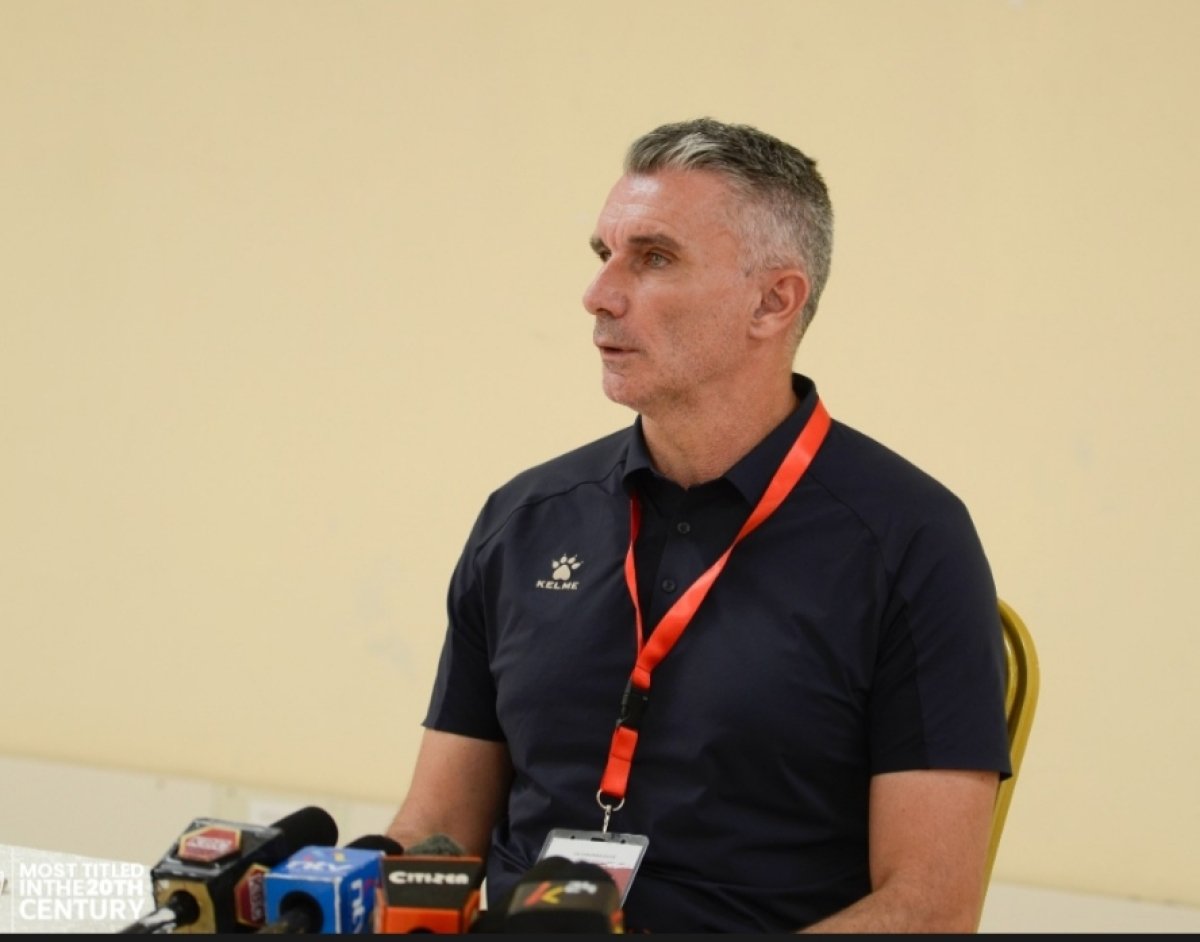 أول تعليق من الديك الفرنسي باتريس كارتيرون على تعادل الفارس الأبيض اليوم 