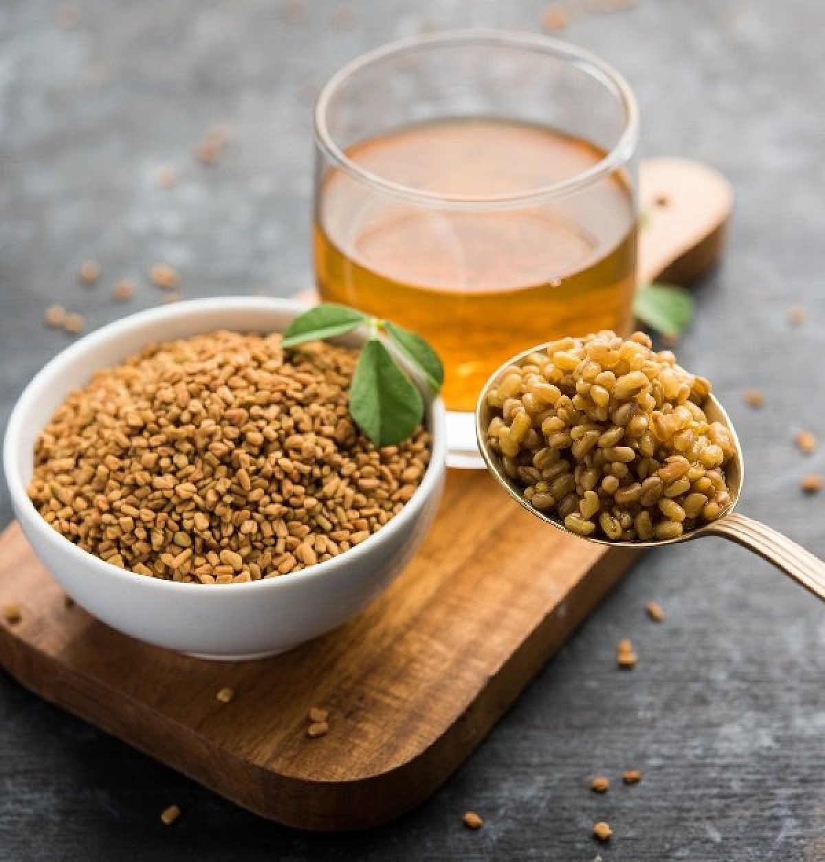 لشعر قوي وطويل، لك أبرز فوائد الحلبة للشعر