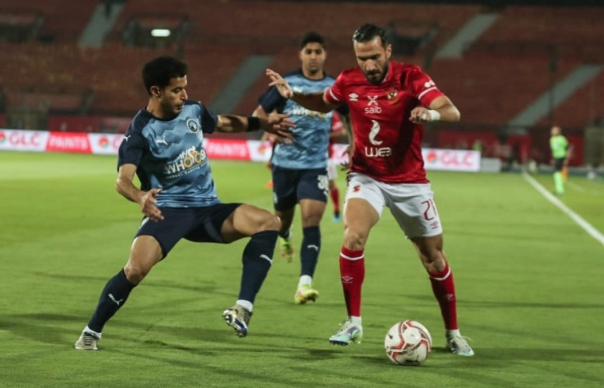 المارد الأحمر يقسو على بيراميدز بثلاثية مثيرة وينفرد بصدارة