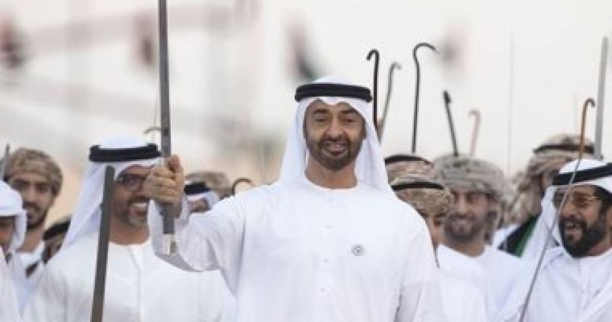 ولي عهد أبوظبي والرئيس الفرنسي يبحثان هاتفيا العلاقات الثنائية وأوجه التعاون والتنسيق بين البلدين