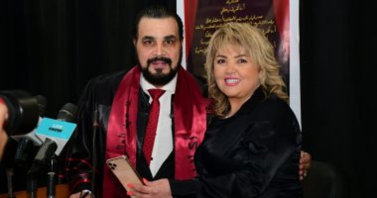 مجدى كامل يحصل على الدكتوراه بحضور زوجته مها أحمد ورمضان صبحى