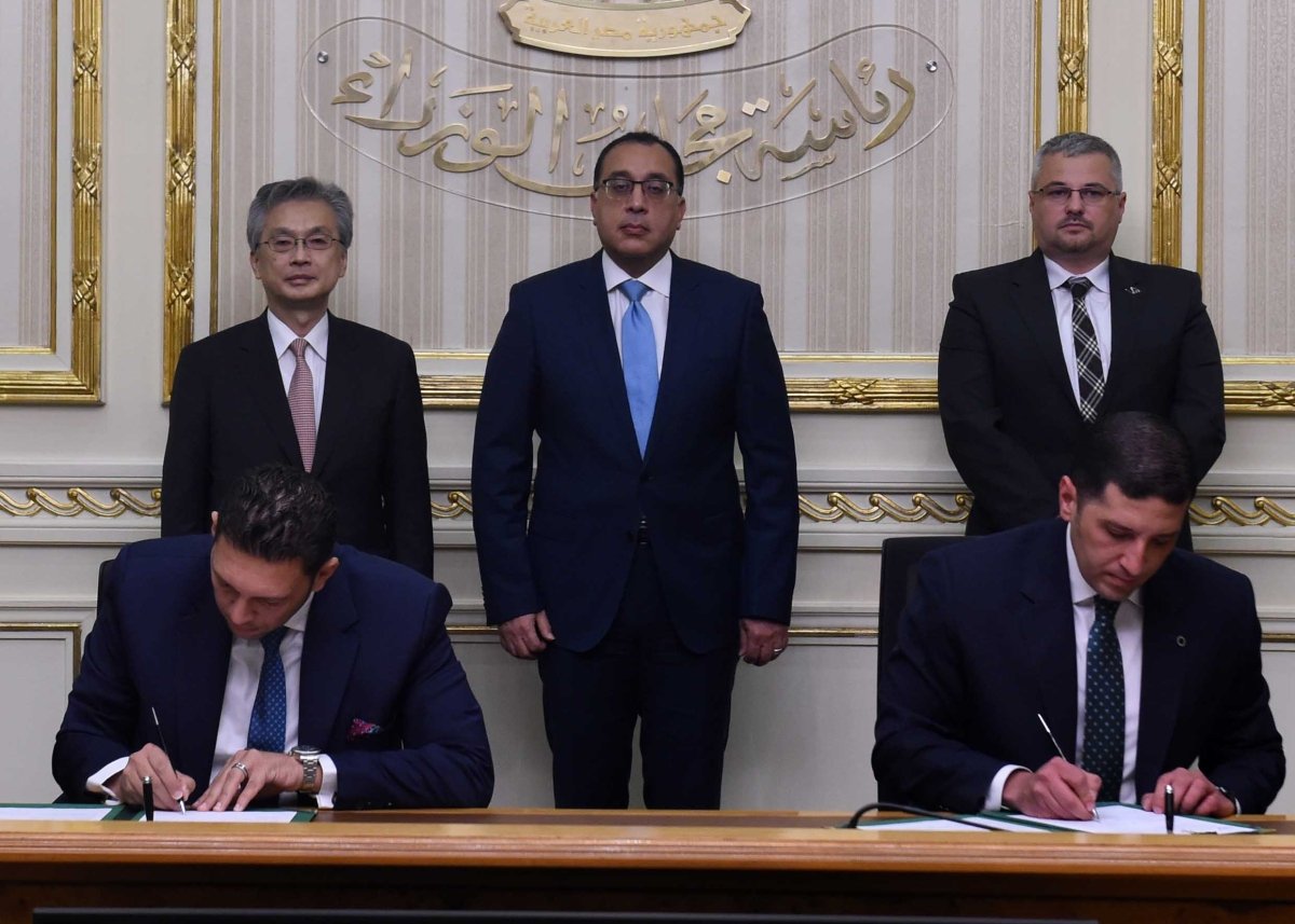 مذكرة تفاهم لإقامة أكبر مصنع لـ «سومیتومو» اليابانية لإنتاج الضفائر الكهربائية للسيارات بالعاشر من رمضان